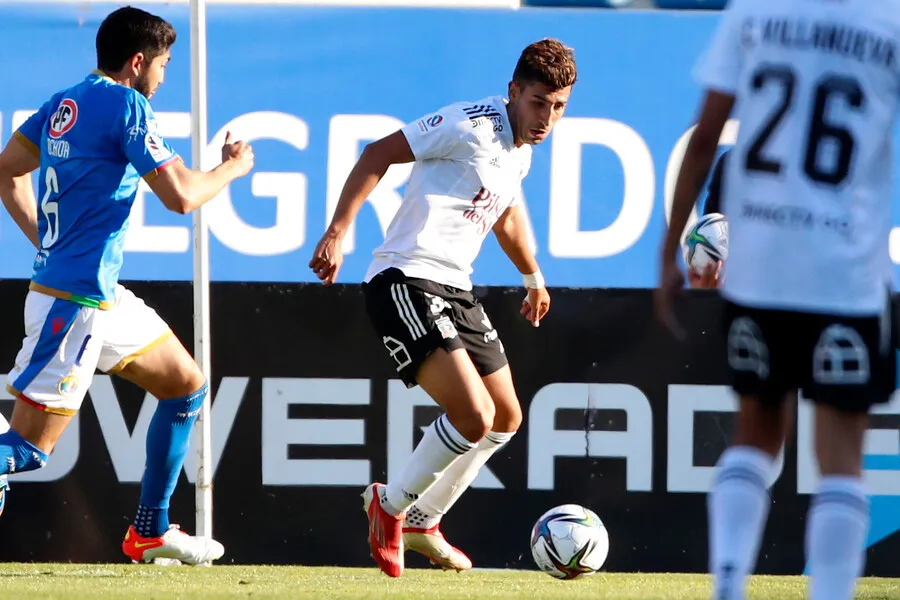Jorge Araya en el encuentro entre Colo Colo y Audax Italiano. Imagen: Andres Pina/Photosport