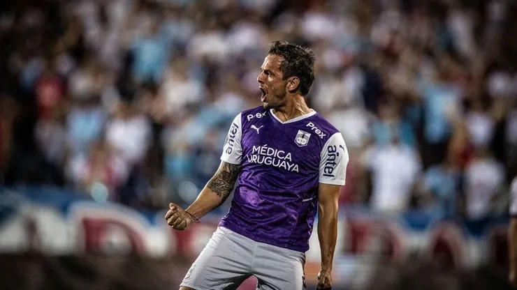 Octavio Rivero la rompe en Uruguay