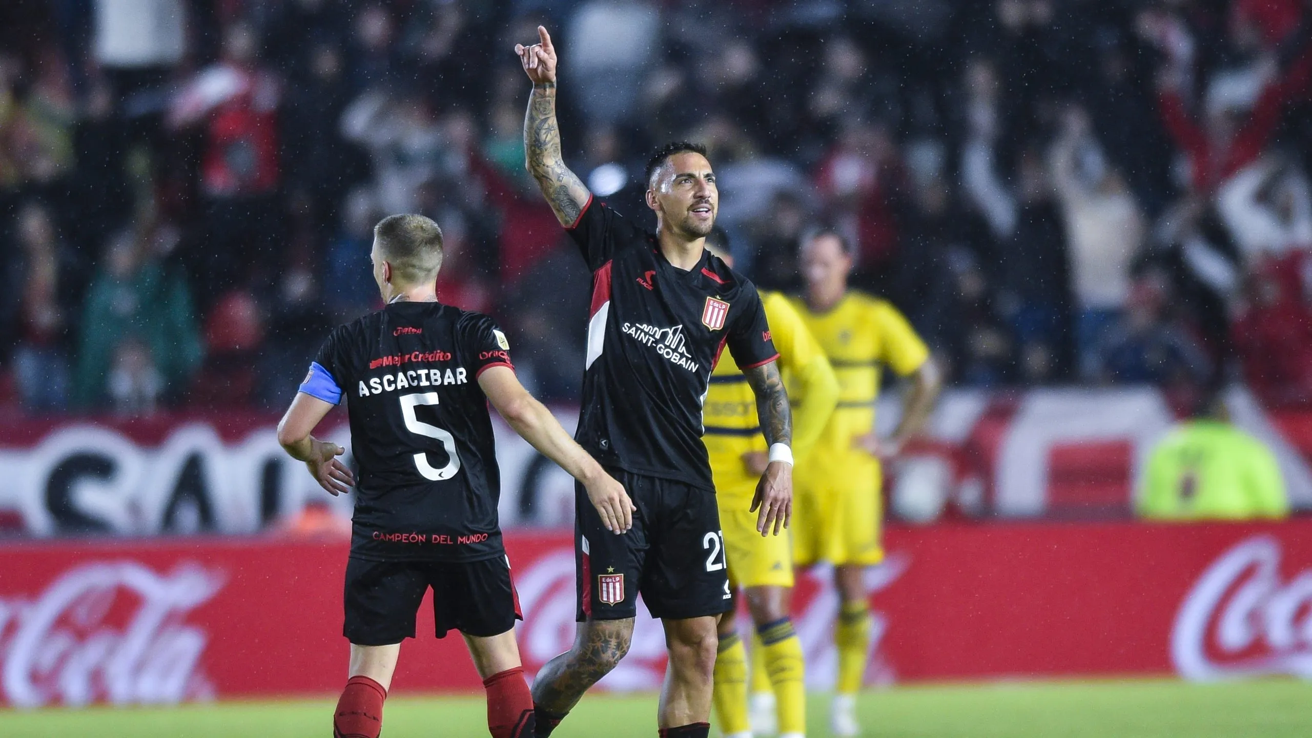 Javier Correa debe seguir esperando para ser refuerzo de Colo Colo | Foto: Getty