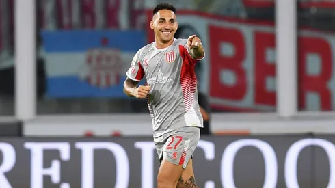 Javier Correa marca un hito en Colo Colo.