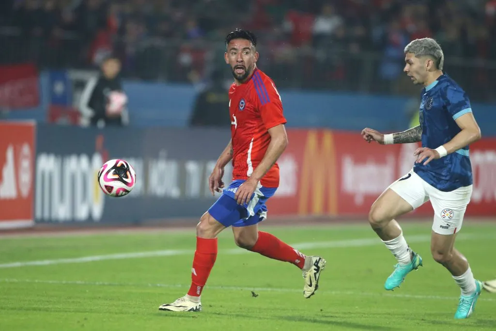 Mauricio Isla sigue siendo opción en Colo Colo. Imagen: Jonnathan Oyarzun/Photosport