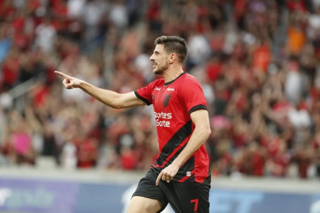 Lucas Di Yorio está a detalles de ser el primer refuerzo de Colo Colo en este mercado de pases.