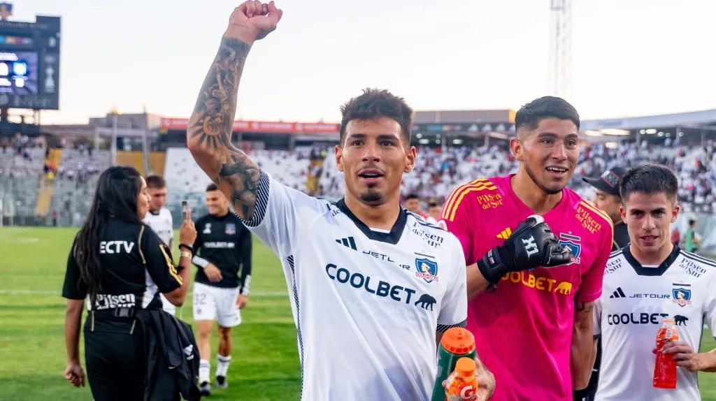 Alan Saldivia suma interés desde el extranjero y Colo Colo mira atento.
