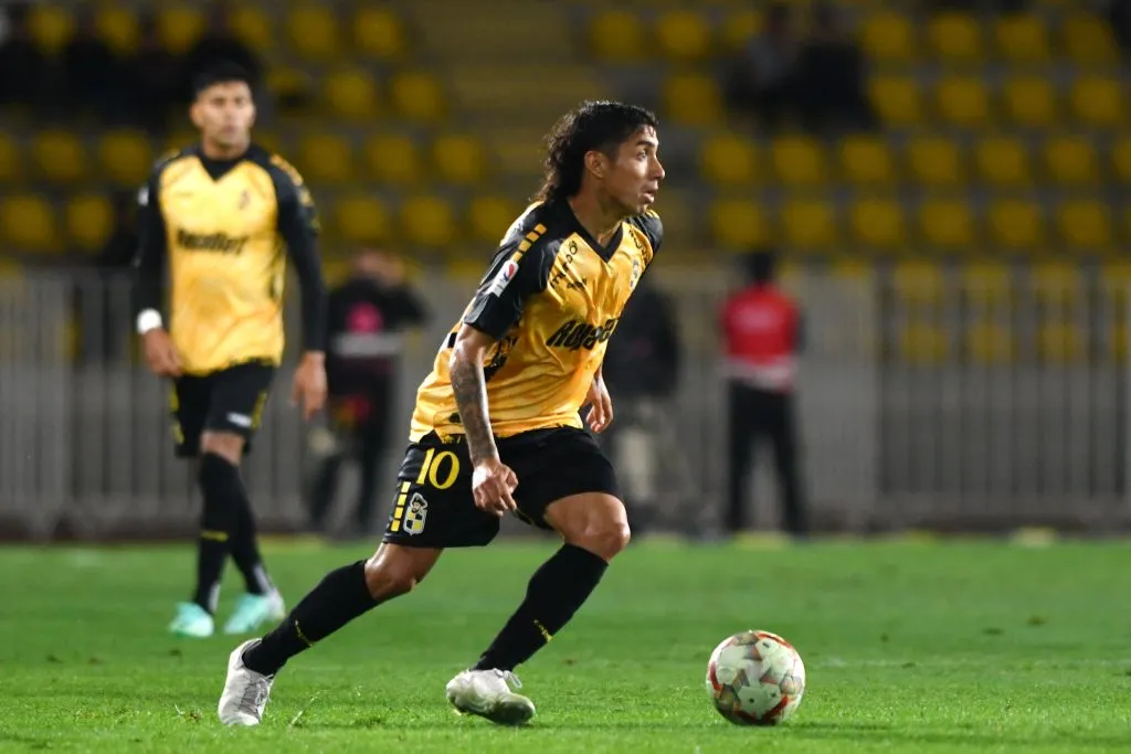 Fernando Díaz indicó que lo mejor para Luciano Cabral es partir al fútbol mexicano y así asegura su futuro.