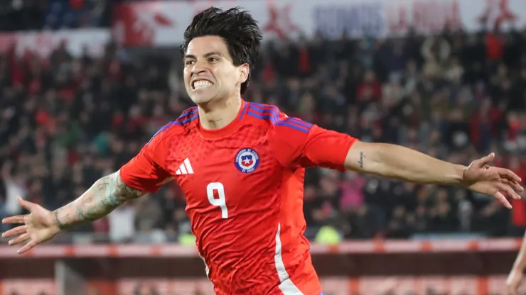 Víctor Dávila fue figura en Chile