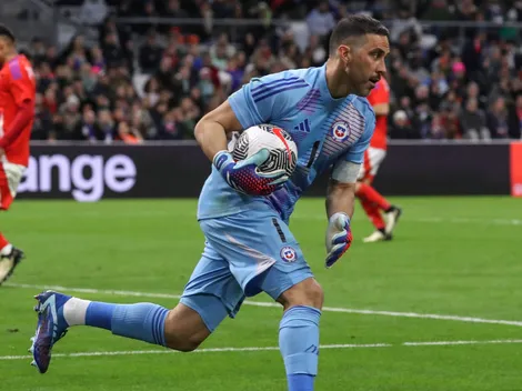 Formador de Claudio Bravo no descarta su fichaje en Universidad Católica