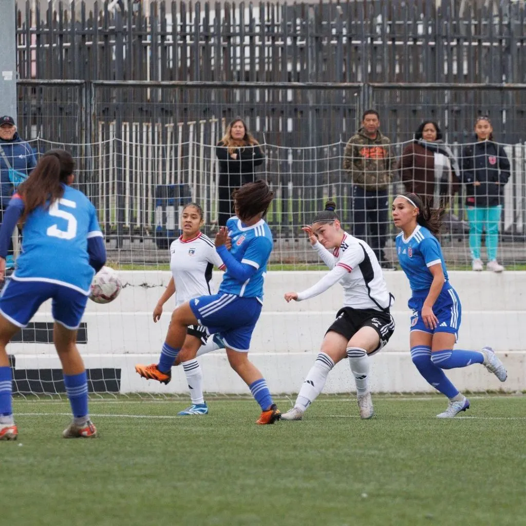Colo Colo Femenino Sub 19 goleó a la U y clasificó a la final de la categoría juvenil. Imagen: Instagram Colo Colo Femenino / Marcelo Ramírez
