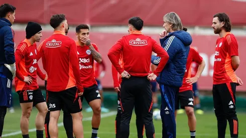 ¿Con jugadores de Colo Colo? La probable formación de Chile vs Paraguay.