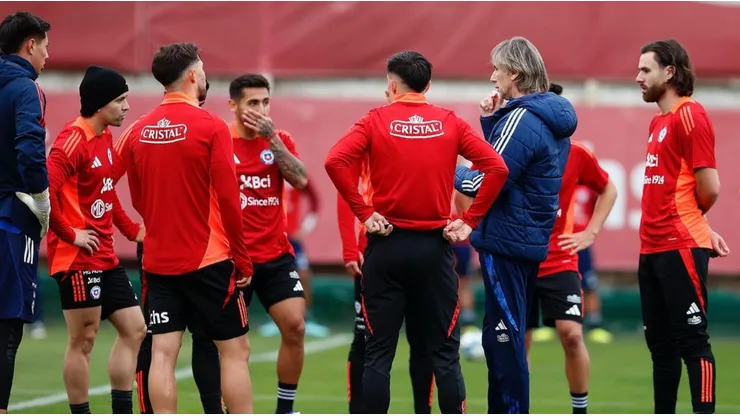 ¿Con jugadores de Colo Colo? La probable formación de Chile vs Paraguay.
