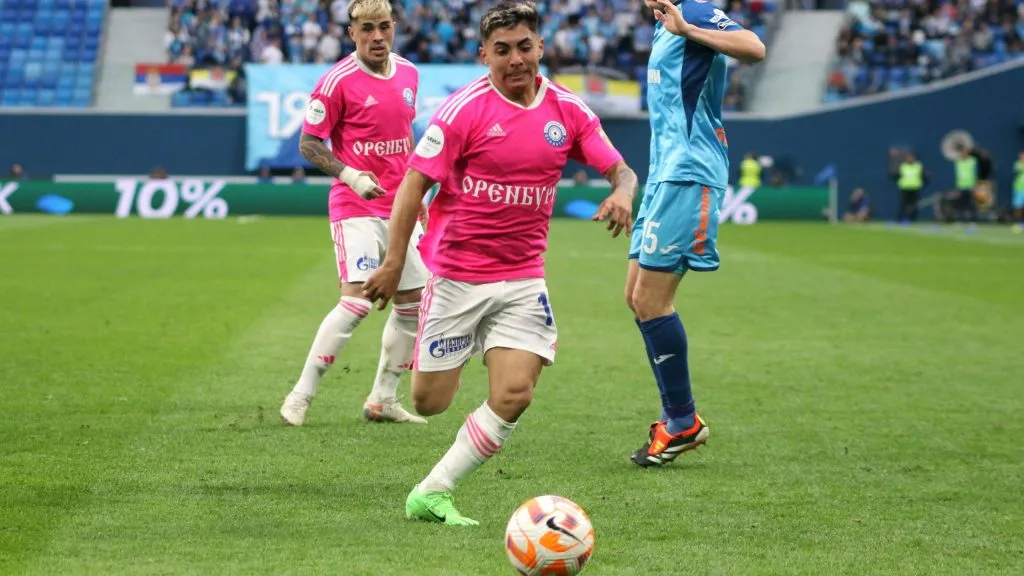 Jordhy Thompson no pudo jugar en el Orenburg.