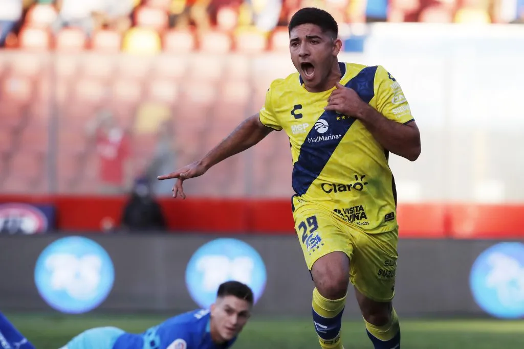 Martínez prefirió irse al Grupo Pachuca, pese a tener acuerdo con Colo Colo | Foto: Photosport