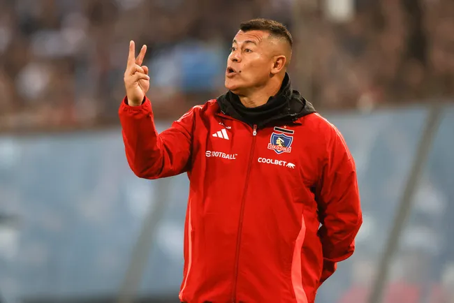 Jorge Almirón completó el primer semestre con Colo Colo. Imagen: Felipe Zanca /Photosport