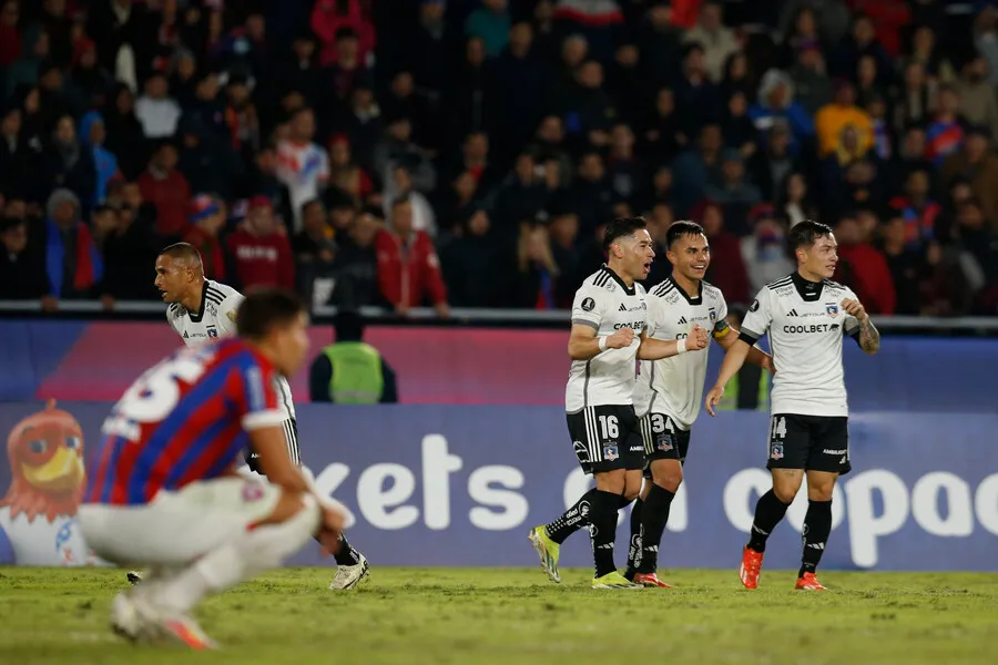 Colo Colo buscará el pase a Cuartos de Final ante Junior en Barranquilla. Imagen: Cesar Olmos/Photosport