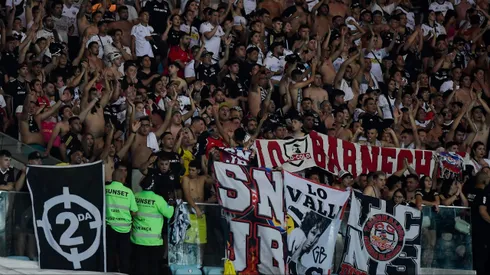 Hinchas de Colo Colo que viajaron a Rio de Janeiro en fase de grupos.