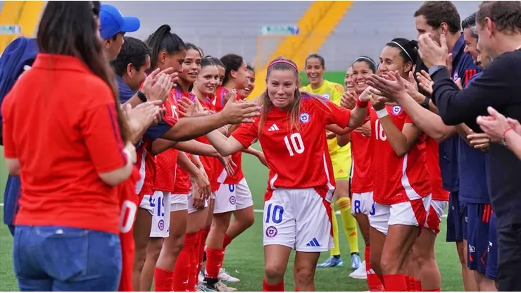 Yanara Aedo hace historia en la Roja.