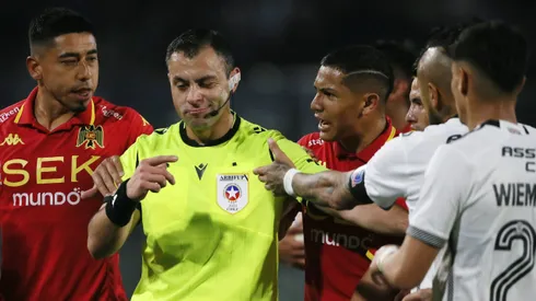 En Colo Colo no quedaron conformes con el arbitraje.