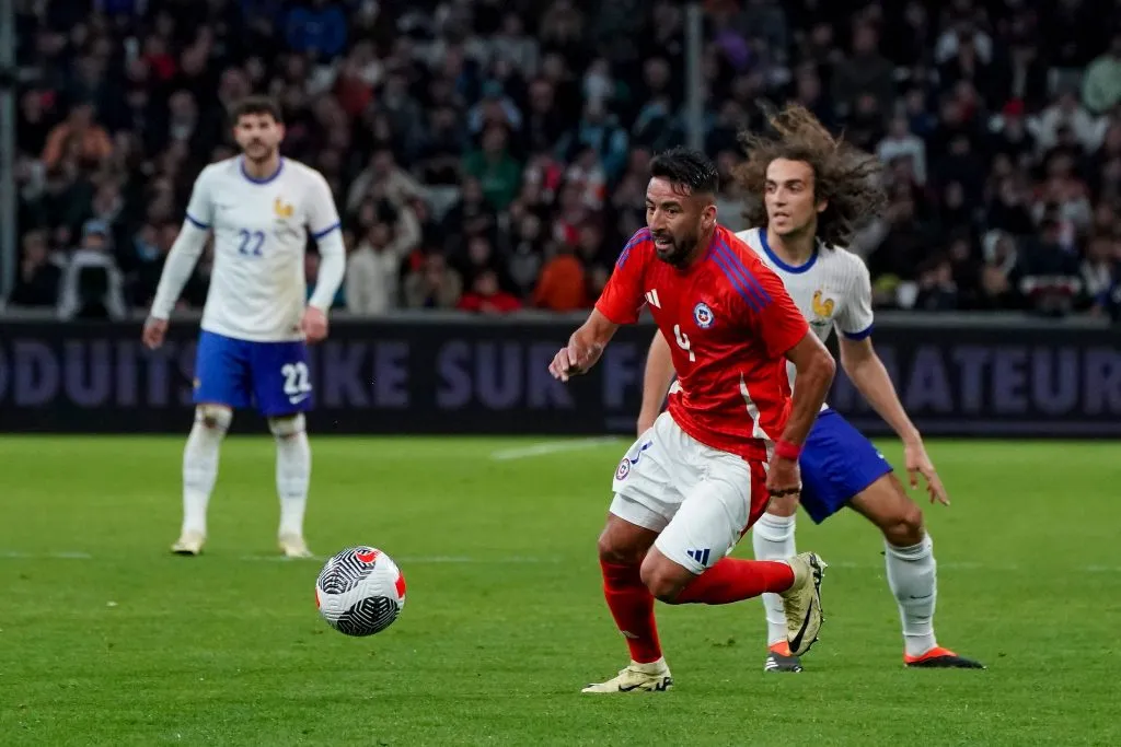 Mauricio Isla busca llegar a Colo Colo.Imagen: Imago