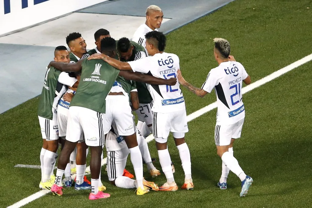 DT del Junior busca más refuerzos para afrontar Copa Libertadores. Imagen: IMAGO / Action Plus