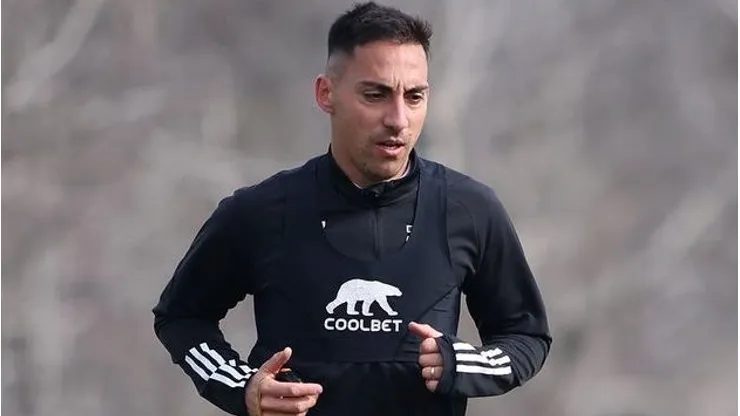 Colo Colo revela el parte médico de Javier Correa tras su lesión.