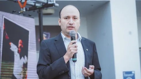 Edmundo Valladares asumió la presidencia del CSD Colo Colo