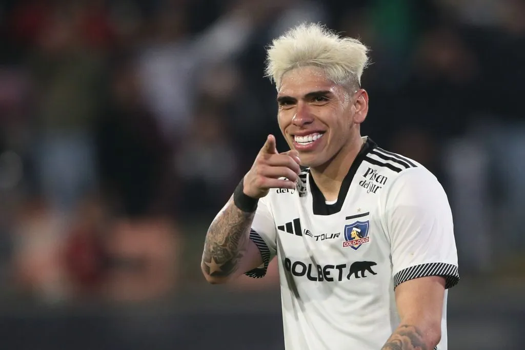 Carlos Palacios vuelve a la titularidad en el duelo ante Ñublense.