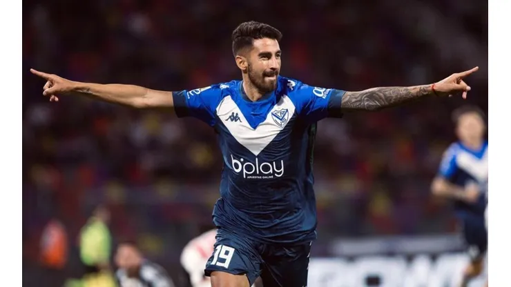Lucero llega para ser el flamante nueve del Cacique.
