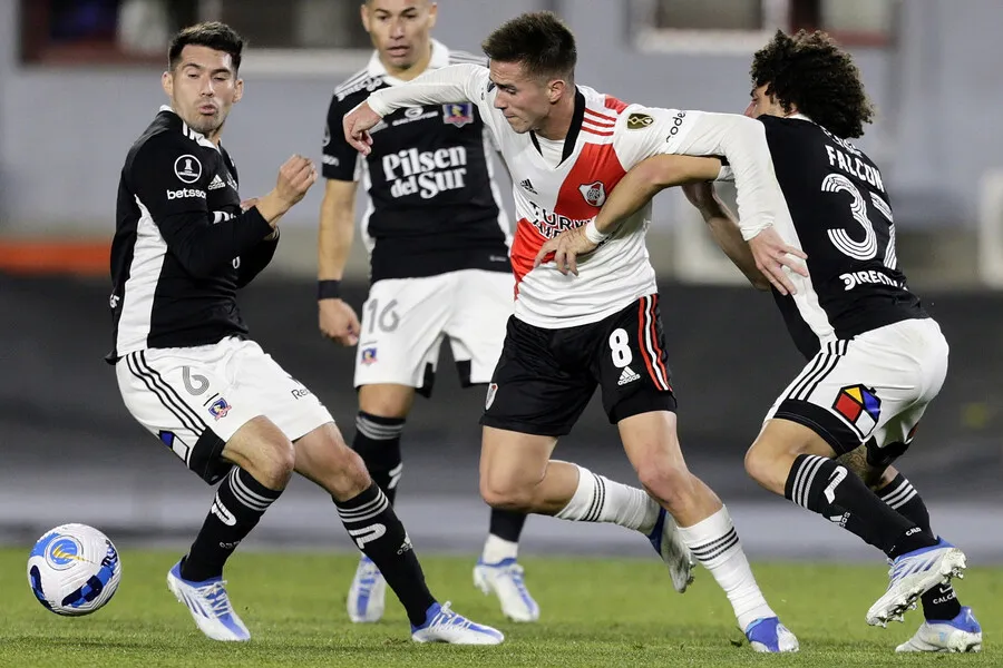 Colo Colo busca tener público visitante en Chile y Argentina ante River Plate. Imagen: Fotobairesarg/Photosport