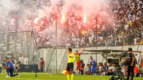 Colo Colo es sancionado por los incidentes del Superclásico