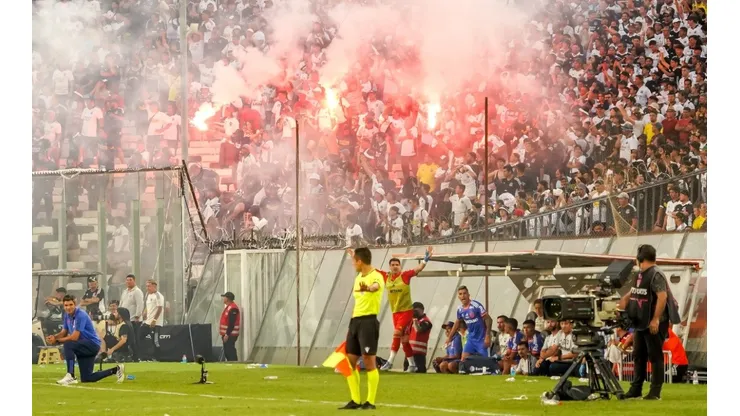 Colo Colo es sancionado por los incidentes del Superclásico