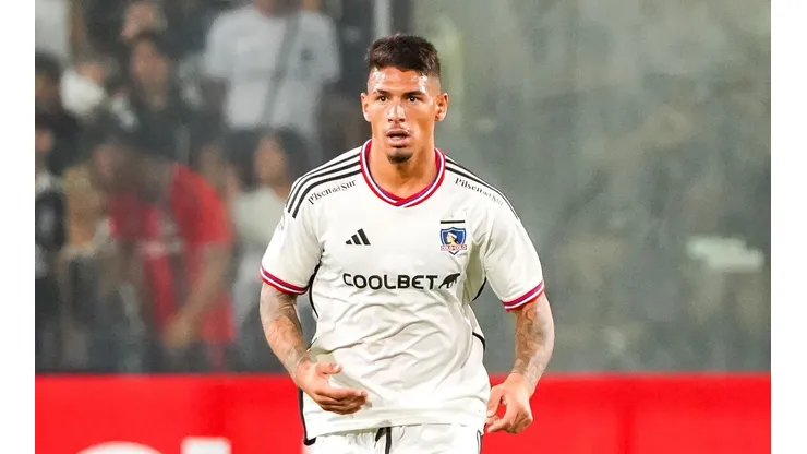 Alan Saldivia oficialmente con Colo Colo.