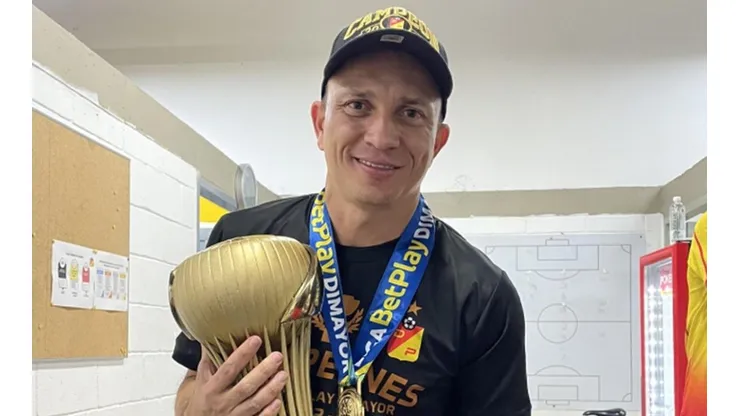 DT de Deportivo Pereira reconoce el mal momento de Colo Colo, pero avisa.