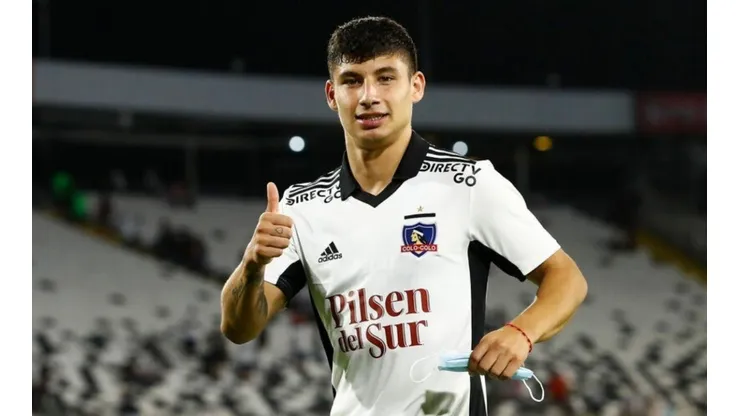 Alexander Oroz tiene conversaciones avanzadas con Blanco y Negro