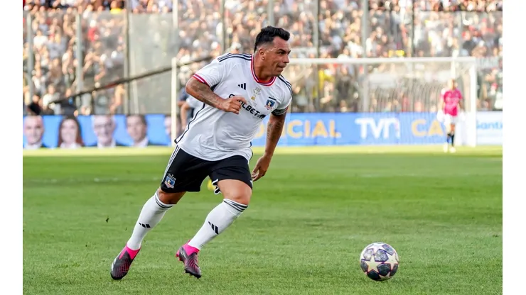 Esteban Paredes: Goles, títulos y récords