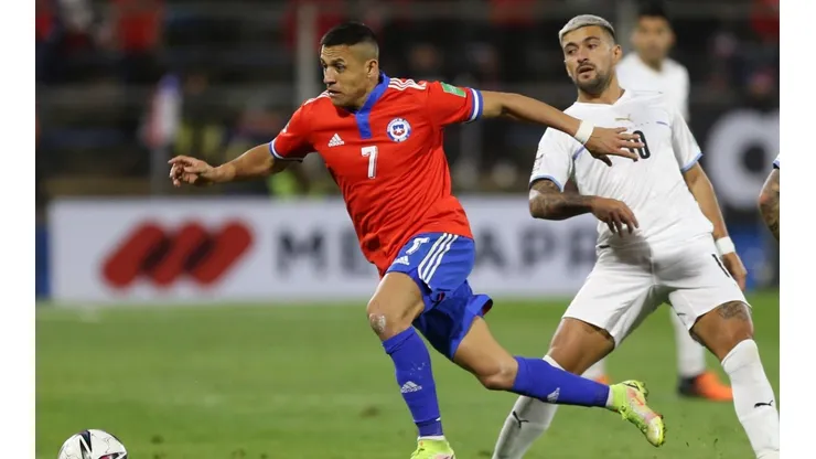 Chile comienza las eliminatorias ante Uruguay