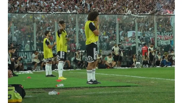 Maximiliano Falcón vivió con todo el Superclásico desde la banca