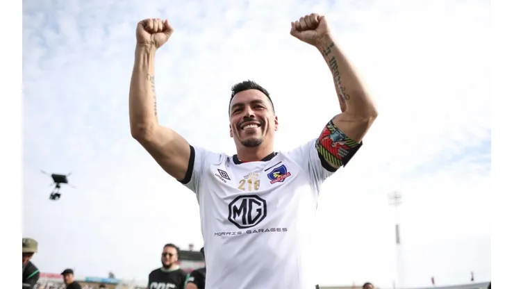 Esteban Paredes se despedirá a estadio lleno