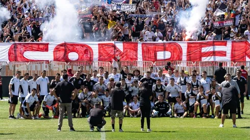 La emoción del plantel de Colo Colo en el Arengazo.