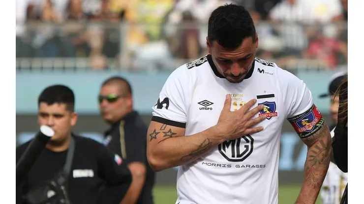 Paredes muestra emoción en su regreso a entrenar con Colo Colo.