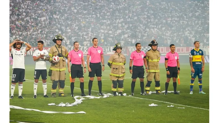Niños de escuela afectada por incendios agradecen a Colo Colo por la subasta de camisetas.