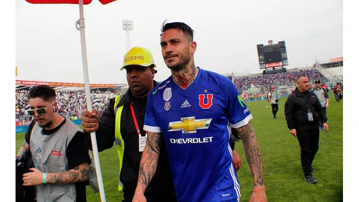 Mauricio Pinilla reconoce el temor azul cuando visitan el Monumental.