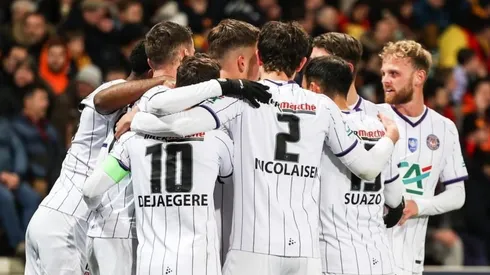 Suazo brilla con megagolazo en clasificación a semifinales del Toulouse.