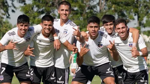 Colo Colo Proyección inicia histórico viaje hacia El Salvador.