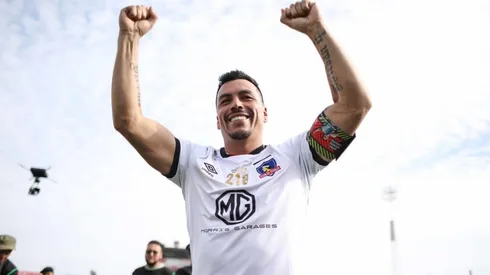 Esteban Paredes ya planea su partido de despedida