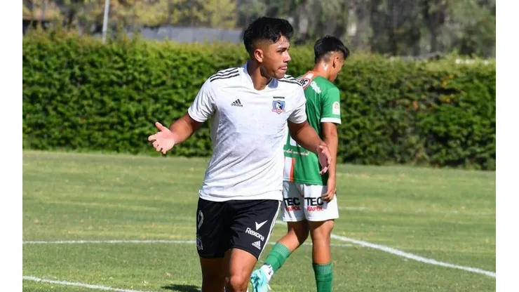 Pizarro pide a gritos una oportunidad y la rompe en amistoso de Colo Colo.
