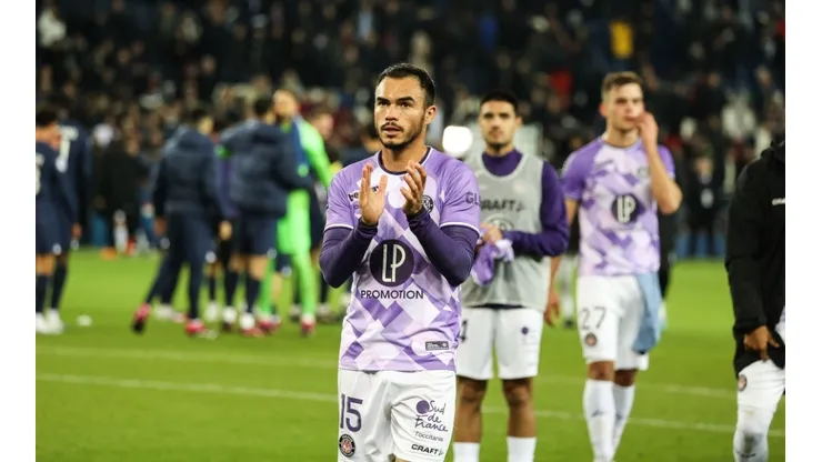 Gabriel Suazo comparó a Toulouse con Colo Colo
