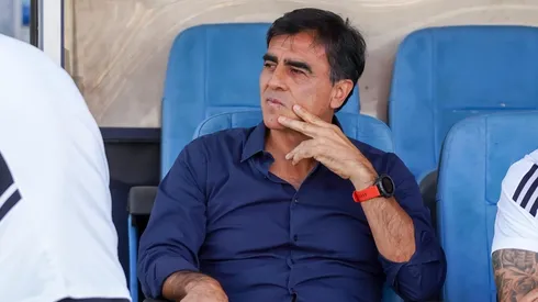 Las tres formaciones que probó Quinteros en amistoso de Colo Colo.