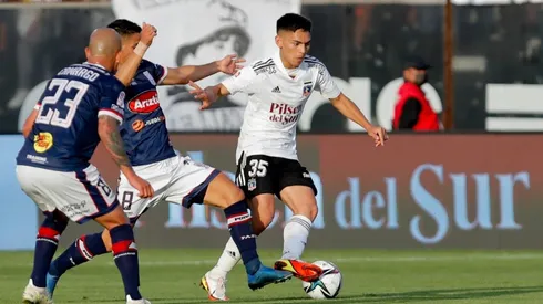 Colo Colo sigue conversando con el representante de Joan Cruz