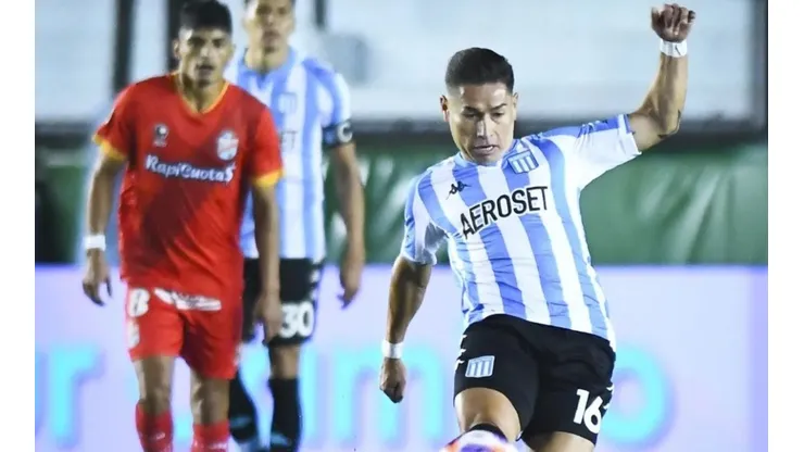 Óscar Opazo tuvo un debut triunfal en Racing y se ganó los aplausos de los hinchas
