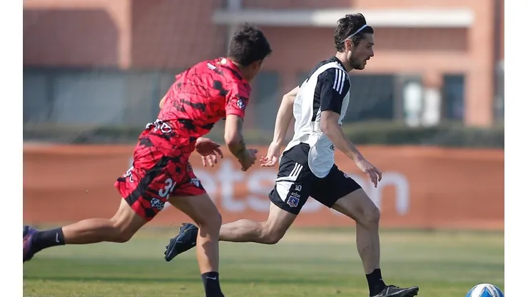 Colo Colo vence a Lautaro de Buin en partido amistoso.