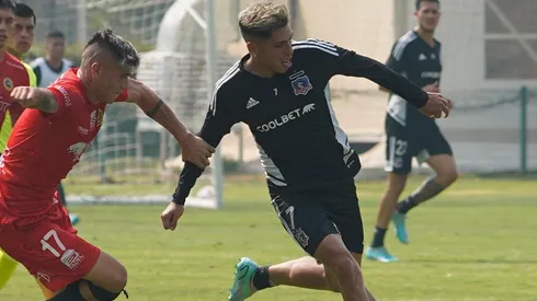 Carlos Palacios ingresó en el segundo tiempo frente a Lautaro de Buin.